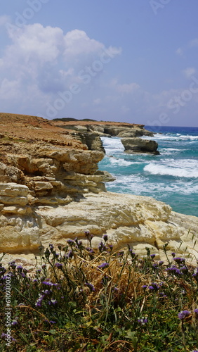 Skały cypr morze ocean woda fale