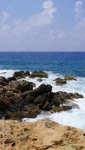 Skały cypr morze ocean woda fale