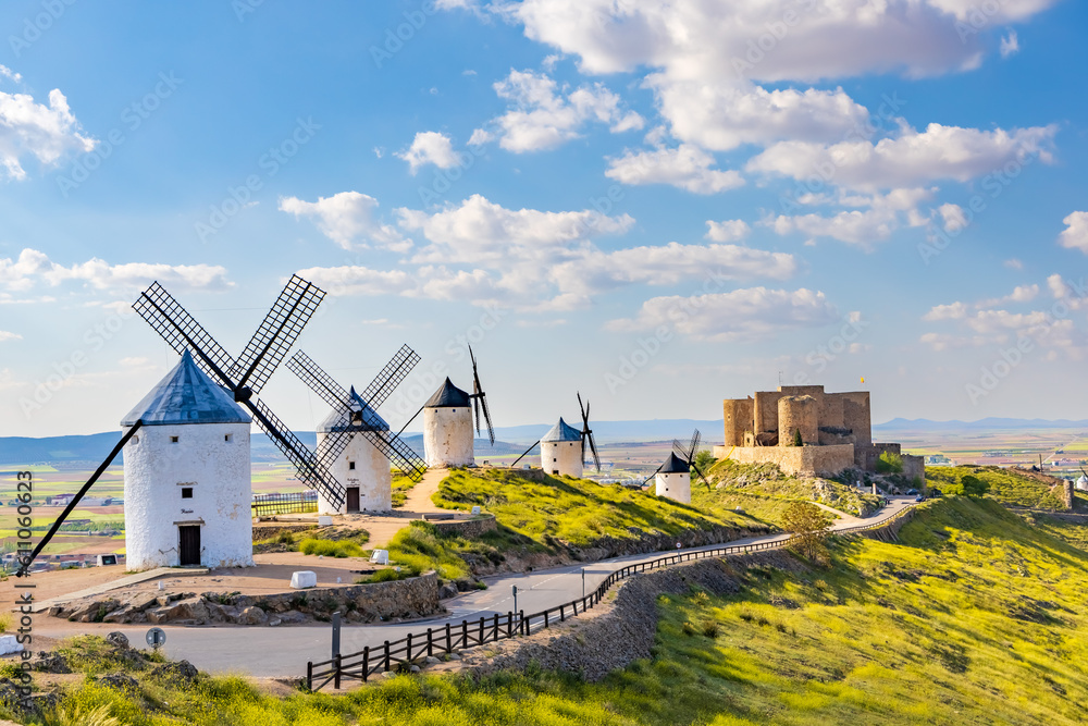 Ταπετσαρία landscape mill spain clouds and castle La Mancha Consuegra with blue sky with cl