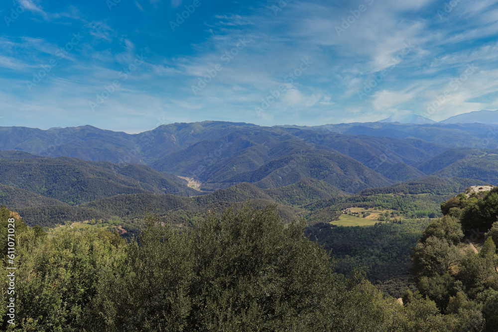 The Sierra de Las Guillerías is located between the provinces of Barcelona and Girona. It offers spectacular landscapes The Sierra de Las Guillerías is located between the provinces of Barcelona and Girona. It offers spectacular landscapes