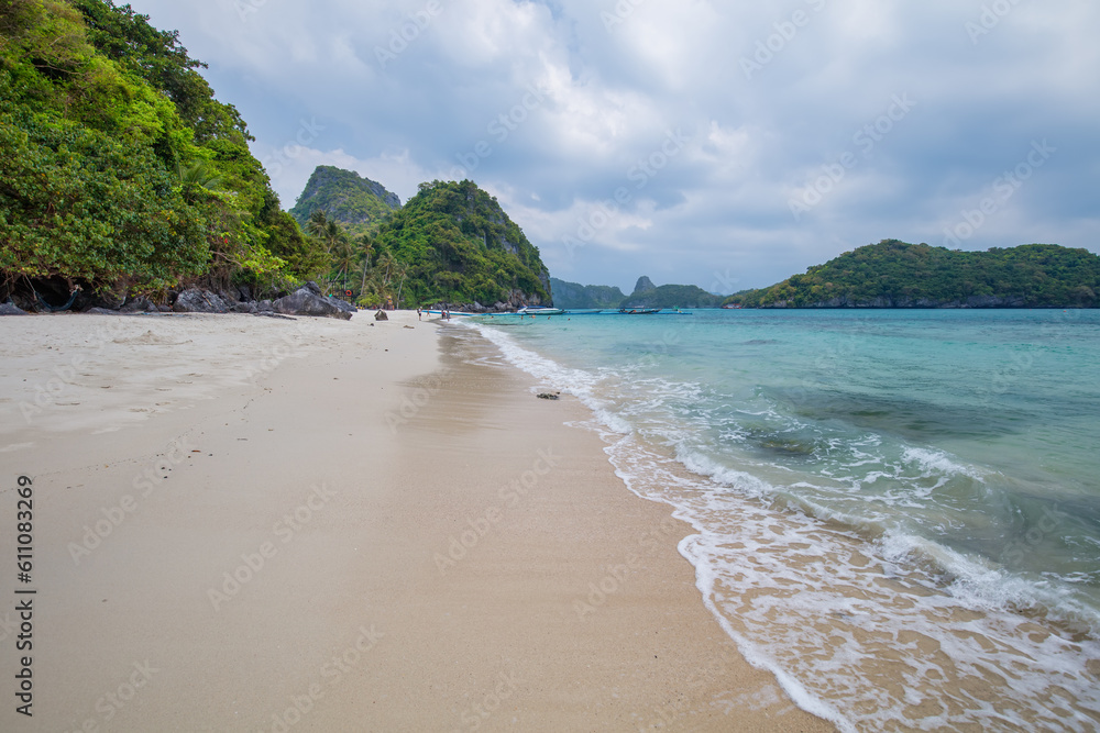 beautiful beach and sky at Ang Thong National Marine Park,tropical paradise,Samui District, Suratthani, Thailand beautiful beach and sky at Ang Thong National Marine Park,tropical paradise,Samui District, Suratthani, Thailand
