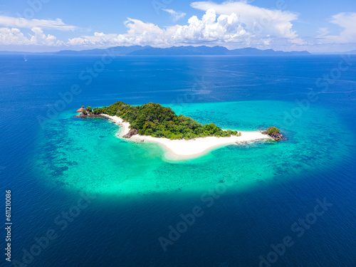 Khai Island from drone corner  Satun  Southern Thailand Known for its clear waters  white sandy beaches and beautiful coral reefs. Green sea before reaching Koh Lipe  Andaman Sea