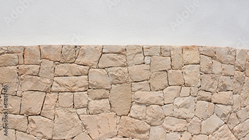 Pared die piedra y estuco