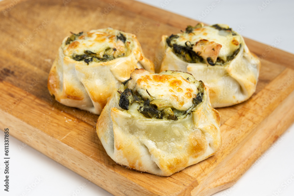 empanadas canastitas rellenas de verdura y queso empanadas canastitas rellenas de verdura y queso