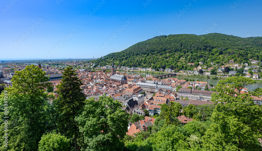 View from Heidelberg Castle to Heidelberg and Neckar_Heidelberg, Baden Wuerttemberg, Germany, Europe