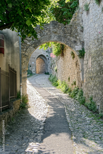 Fototapeta Naklejka Na Ścianę i Meble -  Porte-Vieille de Vaison-La-Romaine - Vaucluse - France