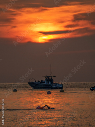 Donostia San Sebastián, nadando en la Bahía de la Concha