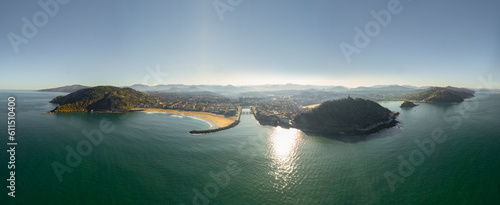 Donostia San Sebastián, panorámica de la ciudad desde el mar frente a la desembocadura del rio Urumea