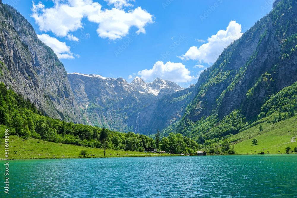 Eine traumhafte Aussicht auf den Königssee im Nationalpark Berchtesgaden - Bavaria, Germany