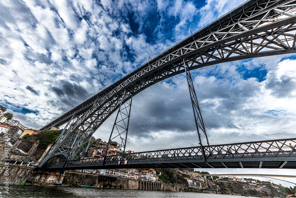 Obraz premium bridge over the river