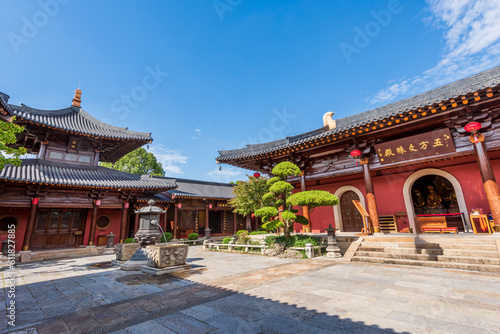 Courtyards and Architecture of Chinese Buddhist Temples