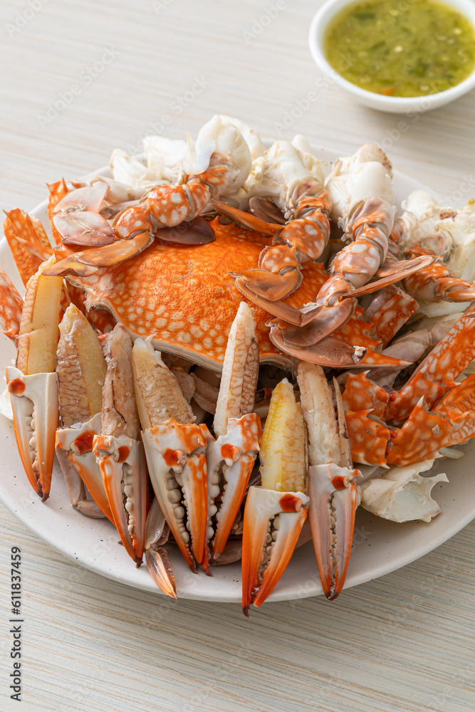 Steamed blue crab with spicy seafood sauce