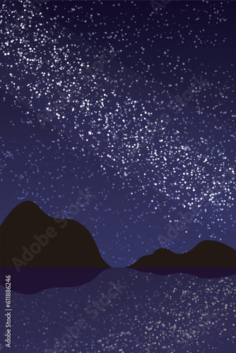 夜の湖面に映る満天の星空と天の川