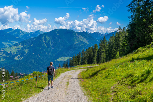 On the way to Innere Parpfienzalpe in the Brandnertal, State of Vorarlberg, Austria © TRAVEL EASY