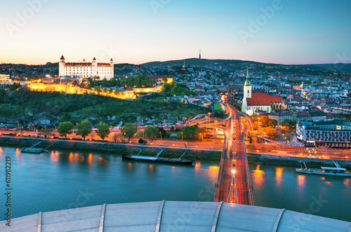 Obraz na płótnie architecture, bratislava, building, capital, castle, cathedral, center, church, city, cityscape, culture, day, dusk, europe, european, historic, historical, house, journey, landmark, landscape, light, w salonie