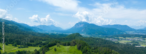 Blick auf den Dobratsch bei Villach