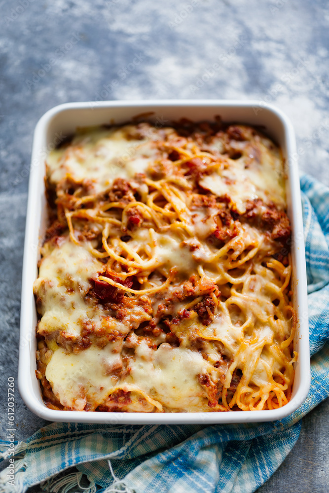 cheesy baked spaghetti bolognese