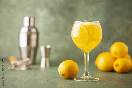 Bild auf Leinwand Homemade Limoncello spritz drink of liqueur, sparkling wine and lemon in cocktai