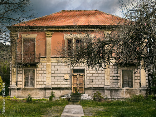 An old abandoned house in Italy