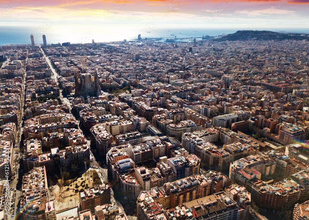 Obraz premium Modern cityscape of Barcelona on background with water surface of Mediterranean
