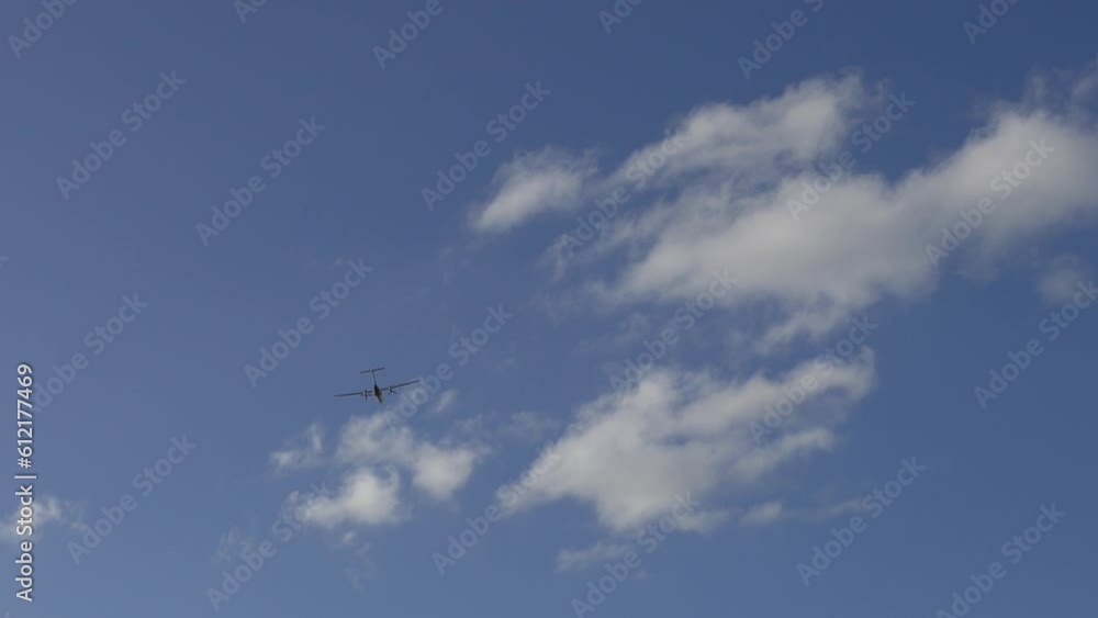 Airplane passes overhead shortly after takeoff - Christchurch, New Zealand Airplane passes overhead shortly after takeoff - Christchurch, New Zealand