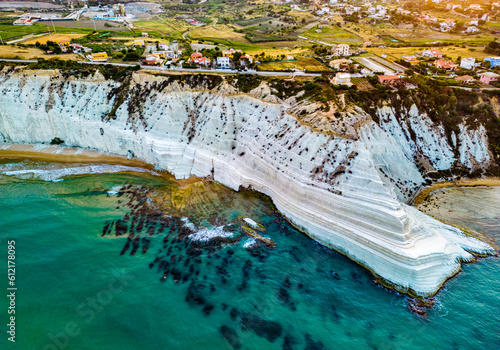 Fototapeta Naklejka Na Ścianę i Meble -  Scala dei Turchi, a rocky cliff on the coast of southern Sicily,