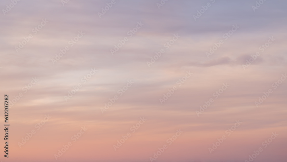 Obraz premium Dramatic sunset sky with clouds