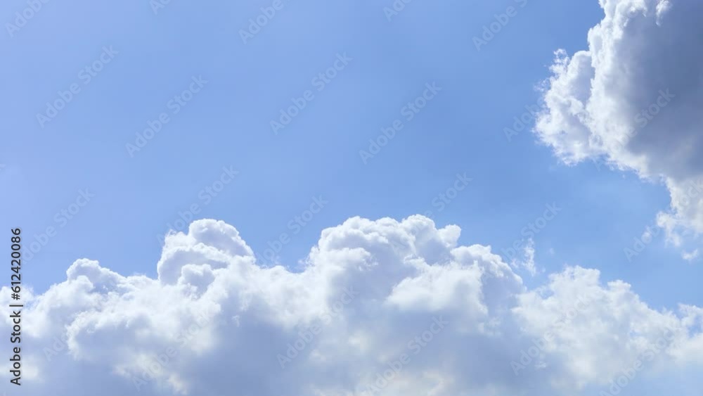 Video blue sky white clouds. Fluffy white clouds. Cumulus cloud timelapse Video blue sky white clouds. Fluffy white clouds. Cumulus cloud timelapse