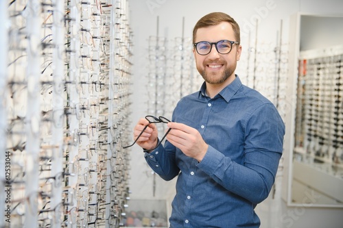 Φωτογραφία In Optics Shop