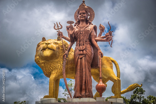 Foto Statue of hindu divinity goddess Durga at Grand Bassin, Mauritius