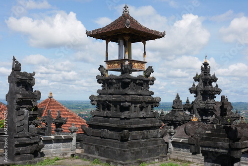 Wallpaper Mural Turm Bergtempel auf Bali Torontodigital.ca