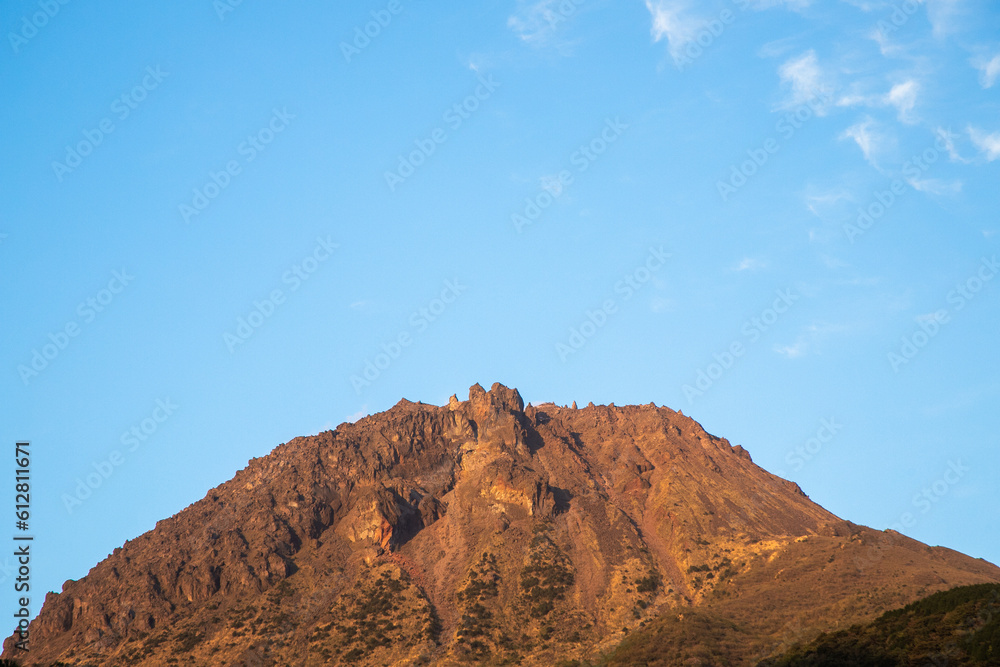 平成新山の溶岩ドーム
