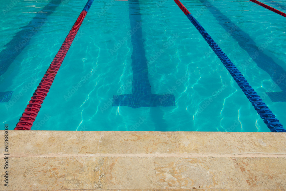 Obraz premium Piscina para Natación y Deportes acuáticos