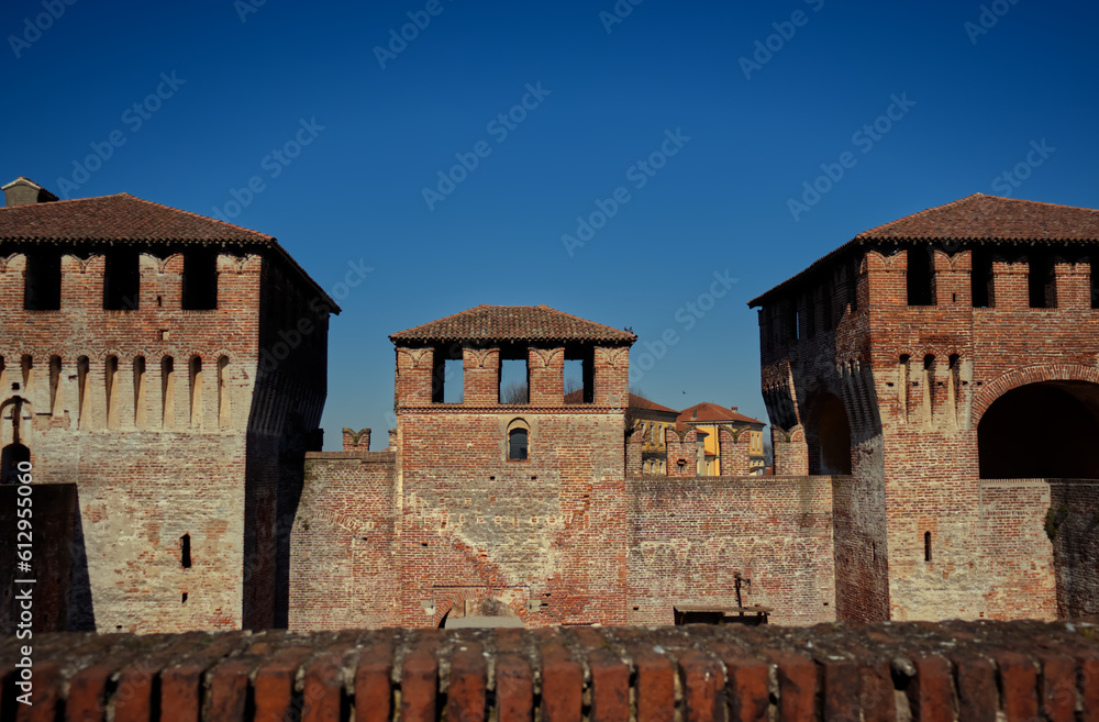 the Sforza fortress of the village of Soncino 