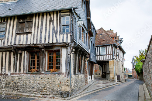 Fototapeta Naklejka Na Ścianę i Meble -  Closeup of houses of the old city centre in Honfleur, Normandy, France