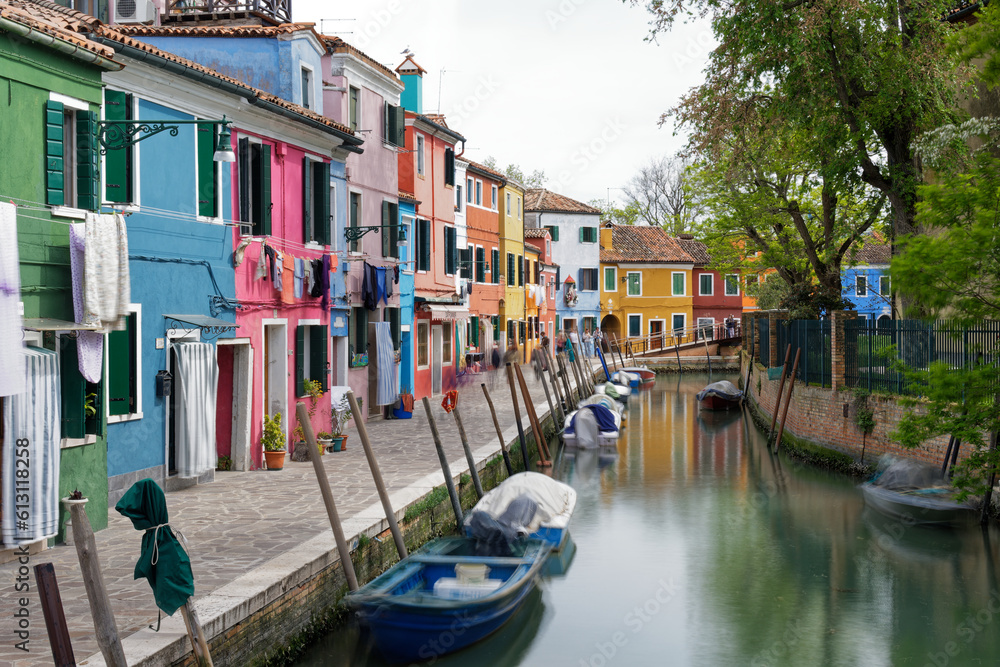 Obraz premium Venise (Italie) : Canaux et maisons colorées de l'île de Burano