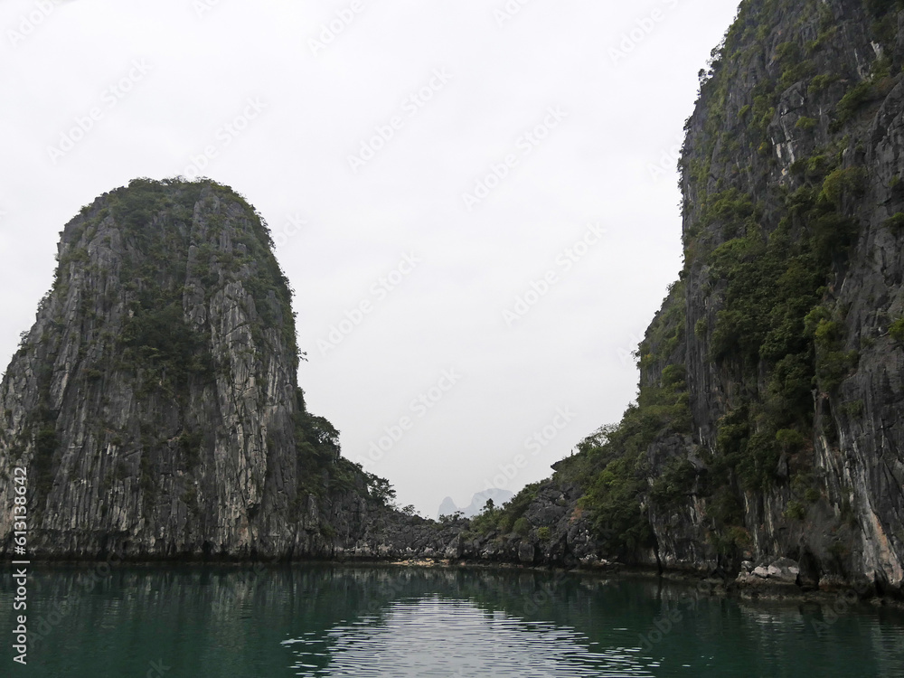 Vietnam, Quang Ninh Area, Halong Bay or Ha Long Bay Unesco World Heritage Site, The karst landscape