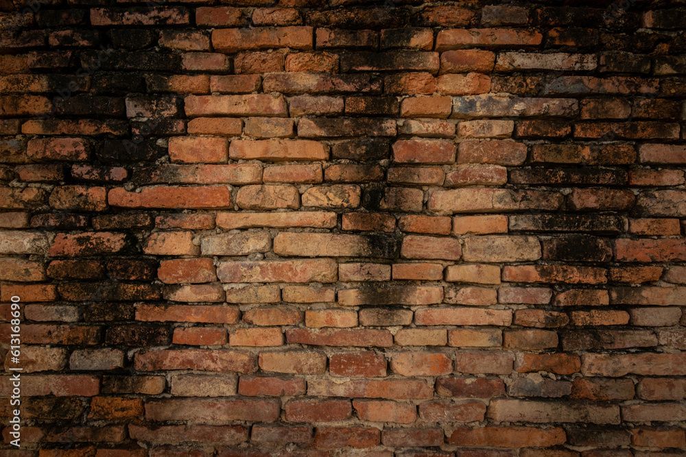 Obraz premium Old brick wall with stains. Dirty brick walls that are not plastered background and texture. Background of old vintage brick walls.