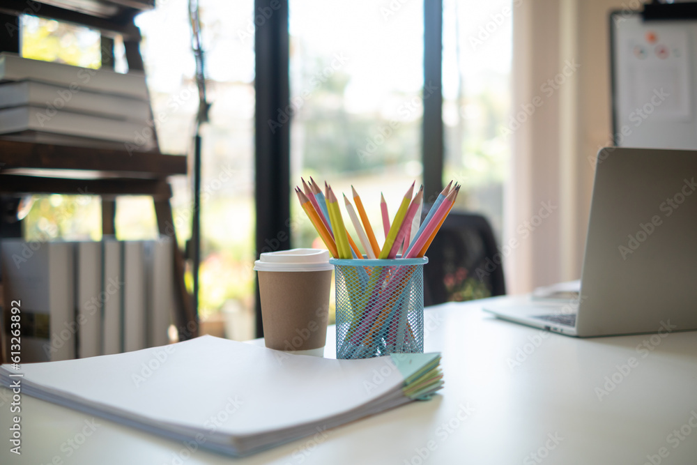 Plenty of pencils are placed on desks in designers offices waiting for the designers to use when they start sketching their ideas and meeting the needs of the clients with the pens they have prepared. Plenty of pencils are placed on desks in designers offices waiting for the designers to use when they start sketching their ideas and meeting the needs of the clients with the pens they have prepared.