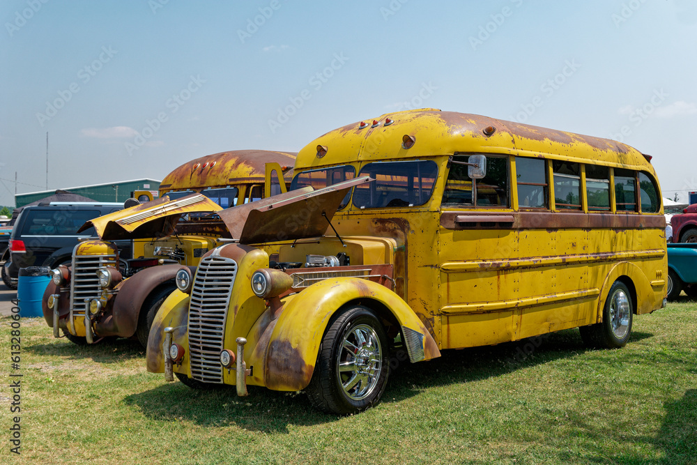Αυτοκόλλητο Lebanon, Tennessee USA - June 09, 2023 Hot rod vintage school buses