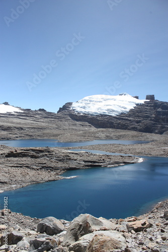 Wallpaper Mural lake in the winter Torontodigital.ca