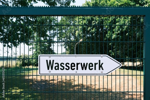 Schild mit Aufschrift Wasserwerk photo