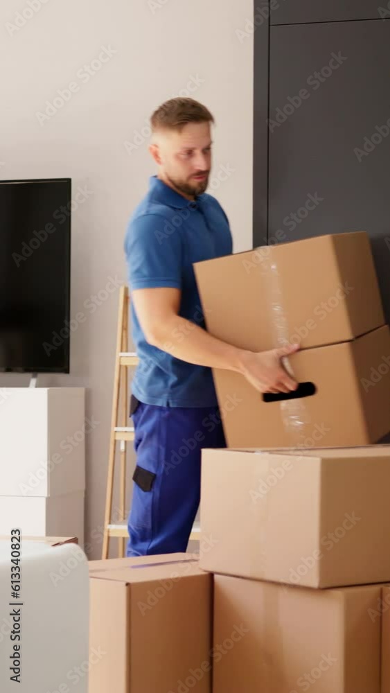 Movers Delivering Packaging Boxes Movers Delivering Packaging Boxes