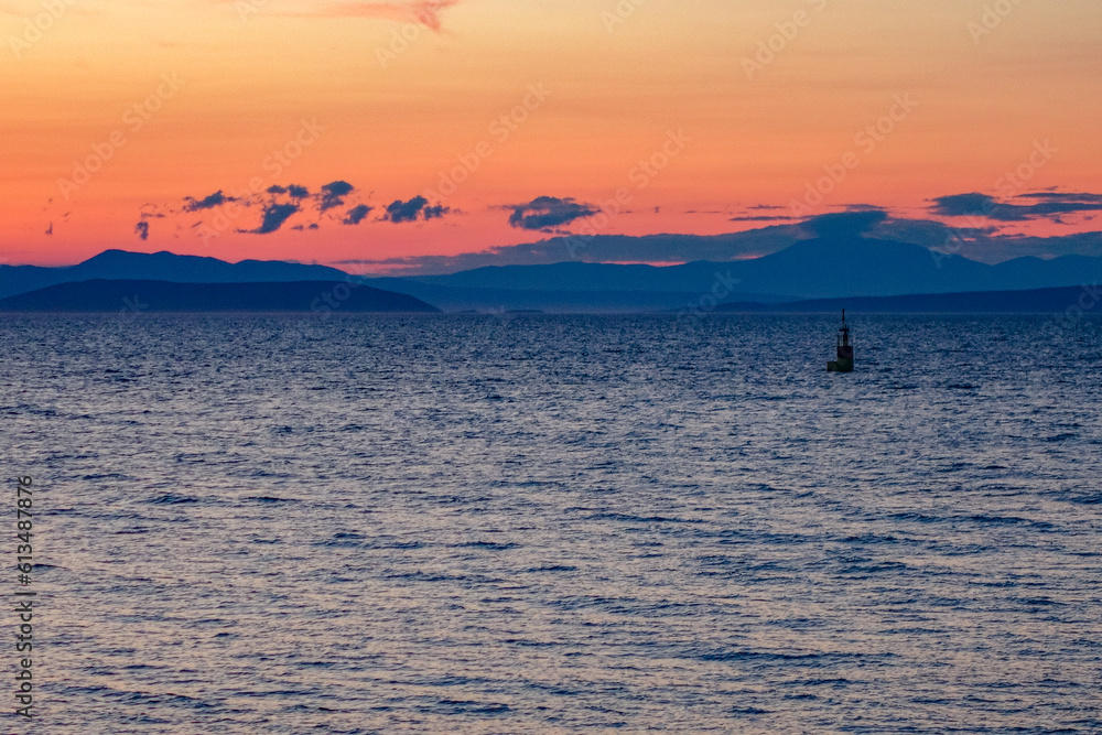 Sonnenuntergang an der kroatischen Küste Sonnenuntergang an der kroatischen Küste