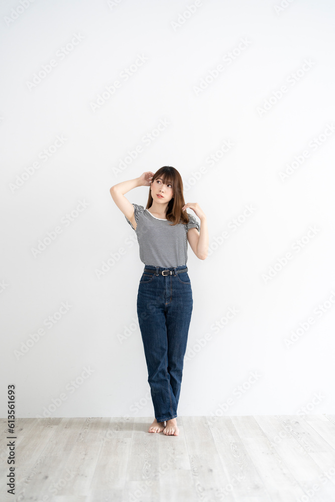 茶髪の女性 茶髪の女性