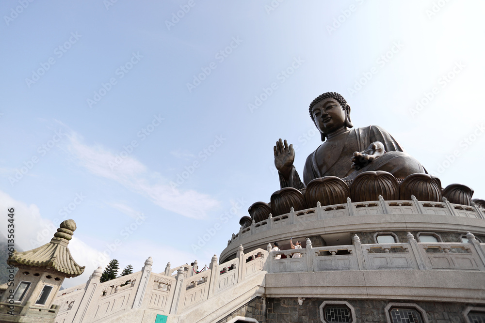 Naklejka premium Tian Tan Buddha