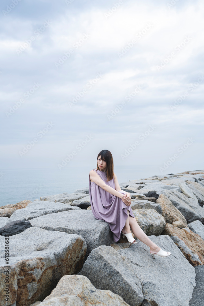 海と空と女性 海と空と女性