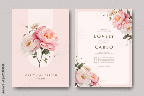 Foto Beautiful wedding invitation card with bouquet peonies flowers
