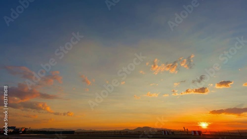 Sunrise Spectacle: Ground and Air Traffic at Las Vegas Airport in Breathtaking 4K Time Lapse