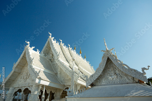 Foto Wat Ming Muang white temple in Nan, Thailand